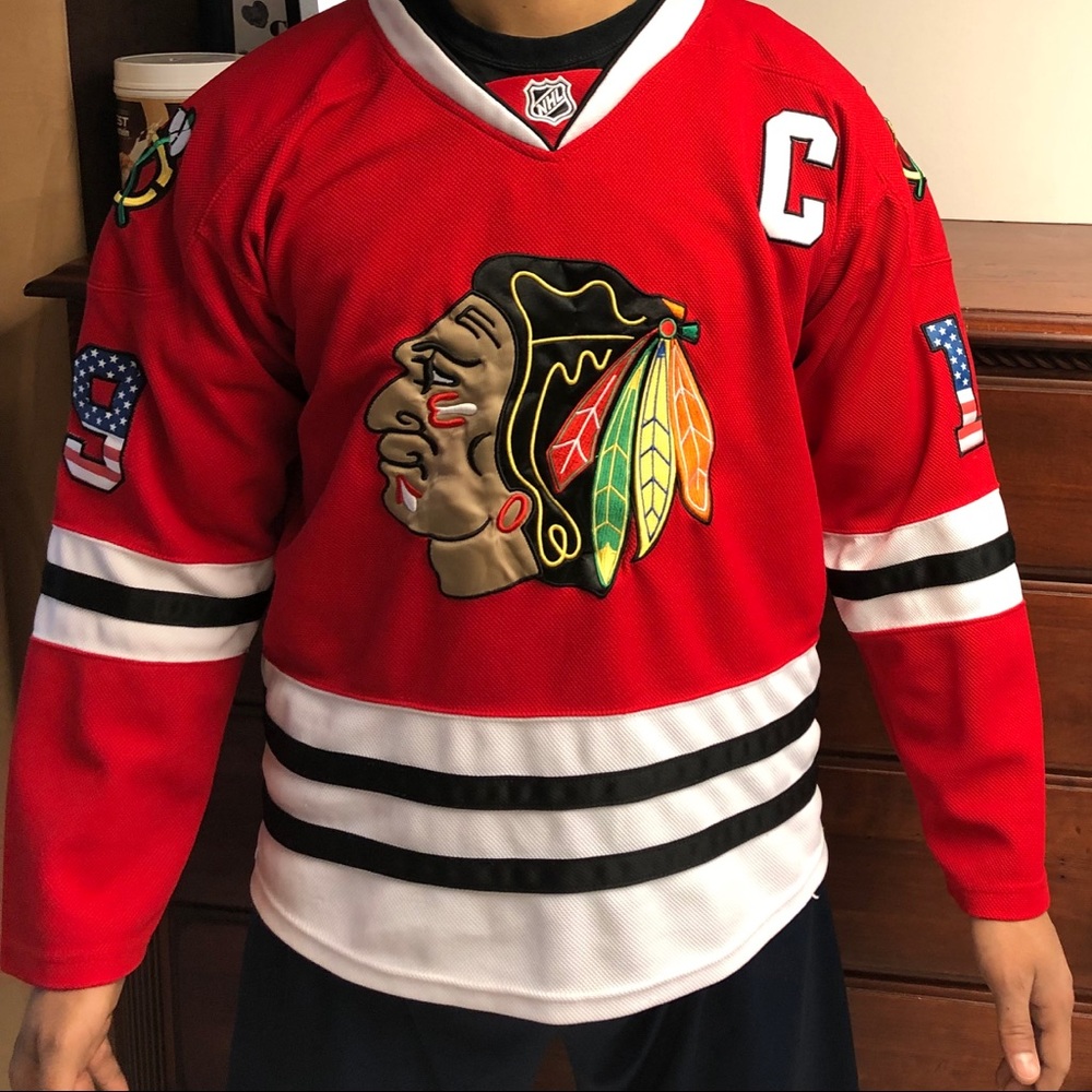 🔥 Chicago Blackhawks Jonathan Toews #19 Jersey 🔥